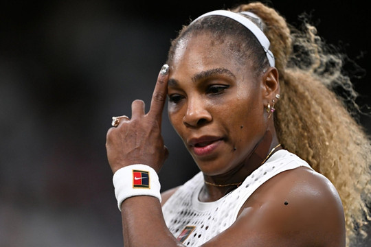 Serena Williams và lời chia tay ồn ào tại vòng 1 Wimbledon 2026