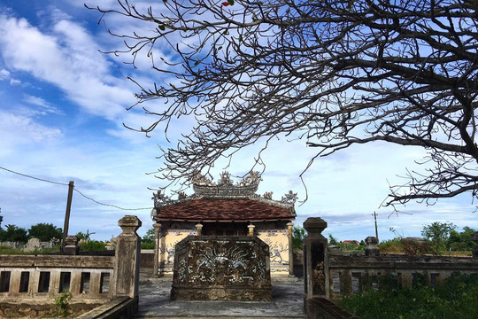 Miếu làng tôi ngày ấy...