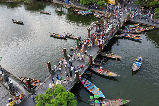 Khơi thông động lực tăng trưởng
