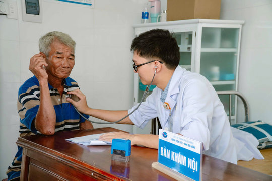 Giữ gìn sức khỏe cho toàn dân