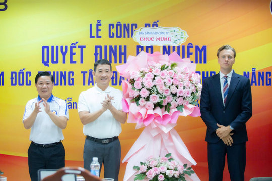 Ông Joshua Edwin Shepherd giữ chức Giám đốc Trung tâm Đào tạo bóng đá trẻ SHB Đà Nẵng