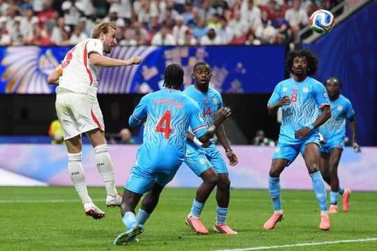 Harry Kane lập cú đúp đưa Anh vào vòng 1/8: Anthony Gordon ví von với đẳng cấp Messi