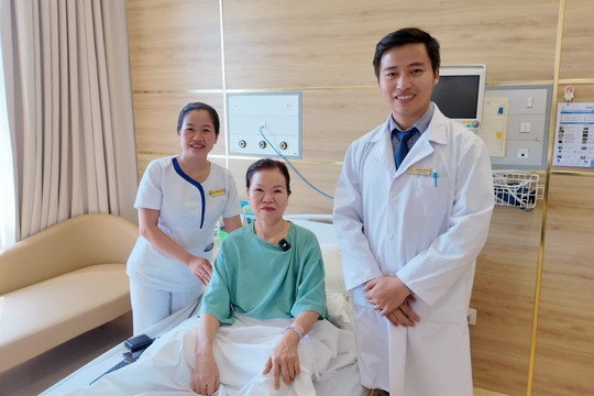 Gỡ “nút thắt” hai bệnh lý dai dẳng cho người phụ nữ bị sa đa tạng chậu phức tạp