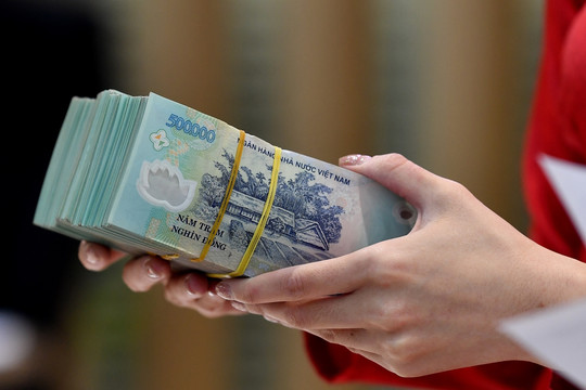 Lãi suất ngân hàng hôm nay 6/7/2026: Techcombank giảm mức cộng thêm, cao nhất đạt 10%