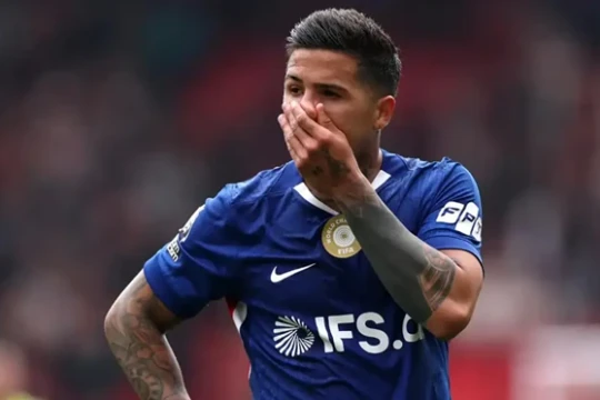 Arsenal từ bỏ thương vụ Enzo Fernandez sau yêu cầu 120 triệu bảng của Chelsea