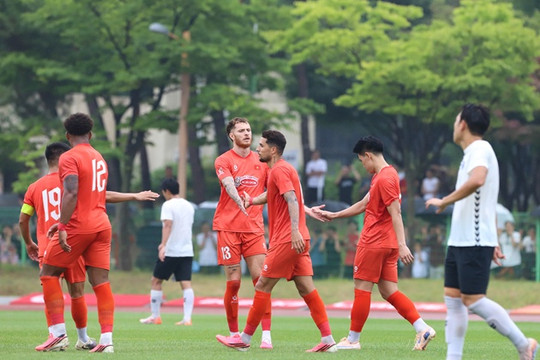 Tuyển Việt Nam thắng 6-0: Dấu ấn lịch sử từ bộ ba nhập tịch của HLV Kim Sang-sik