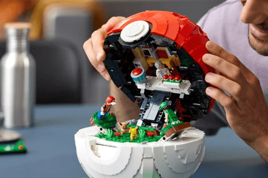 Chi tiết bộ LEGO Pokémon 72154: Quả cầu Poké Ball 2.343 mảnh ghép có gì đặc biệt?