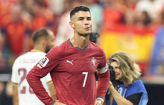 Tây Ban Nha 1-0 Bồ Đào Nha: Bi kịch của Ronaldo và dấu chấm hết cho Selecao