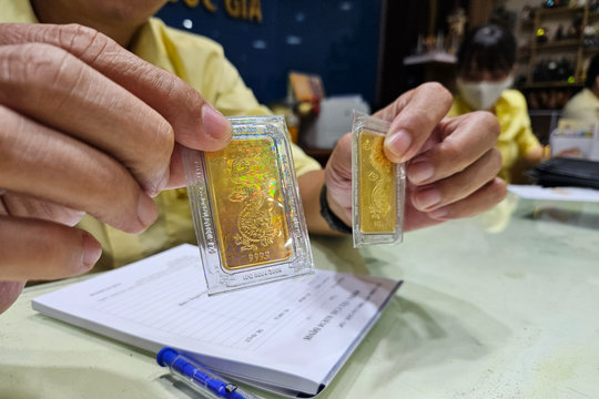 Giá vàng cập nhật 5h30 sáng hôm nay 9/7/2026: Giá vàng 9999, nhẫn và vàng thế giới thứ Năm