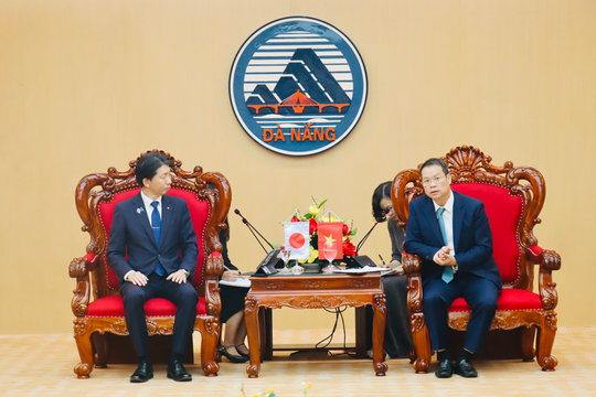 Đà Nẵng mong muốn Thị trưởng Sakai làm cầu nối thu hút dòng vốn đầu tư chất lượng cao từ Nhật Bản