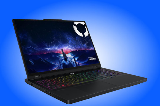 Lenovo ra mắt Legion Pro 5i mới: Chip Intel Arrow Lake HX và đồ họa RTX 5070 12GB