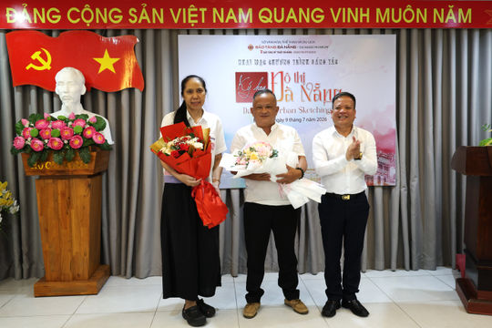 Trại sáng tác Ký họa đô thị Đà Nẵng thu hút 20 họa sĩ tham dự