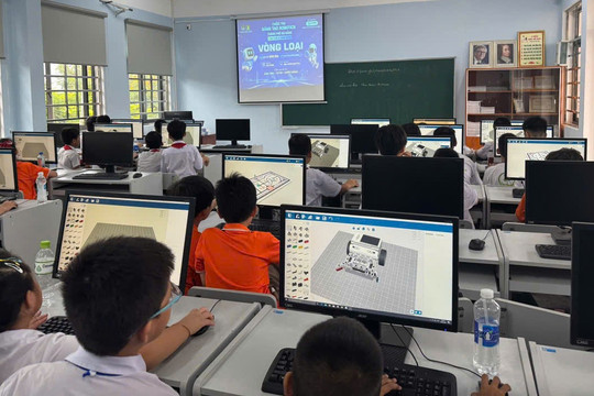 Gần 800 thí sinh tham gia Cuộc thi Sáng tạo Robotics thành phố Đà Nẵng