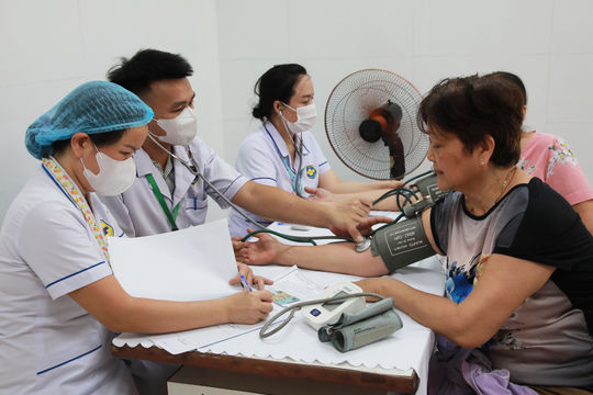 Phường Thanh Khê khám sức khỏe định kỳ, khám sàng lọc miễn phí cho khoảng 600 người dân