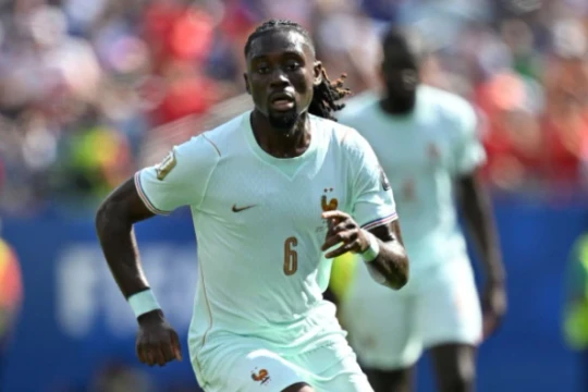 Man Utd đặt cược vào 'quái vật' Manu Kone: Lời giải 50 triệu bảng cho tuyến giữa