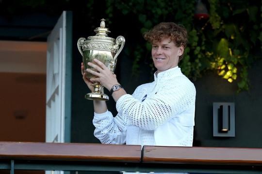 Jannik Sinner vô địch Wimbledon 2026: Bản lĩnh số 1 và kỷ lục 4,8 triệu USD