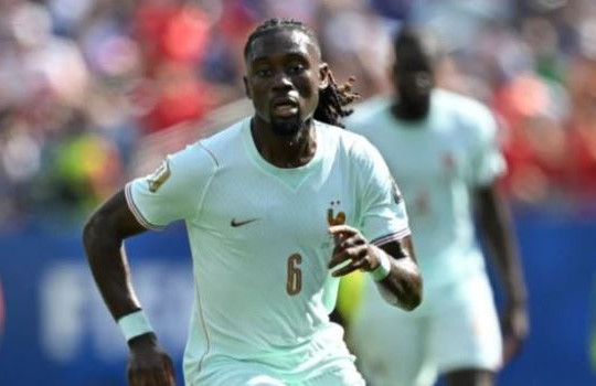 MU vượt mặt Arsenal trong cuộc đua giành chữ ký Manu Kone từ AS Roma