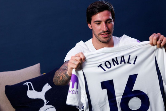 Tottenham và canh bạc 230 triệu bảng: Cuộc đại tu lịch sử hậu kỷ nguyên Daniel Levy