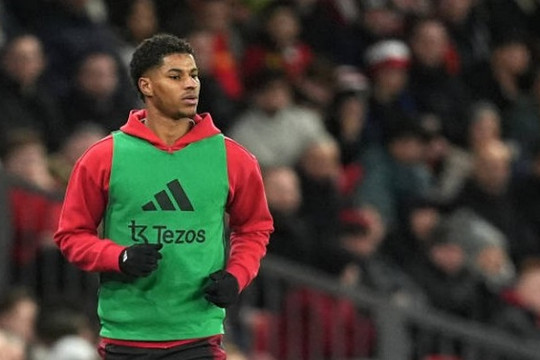 Tương lai Marcus Rashford khiến kế hoạch chuyển nhượng của MU đóng băng sau World Cup 2026
