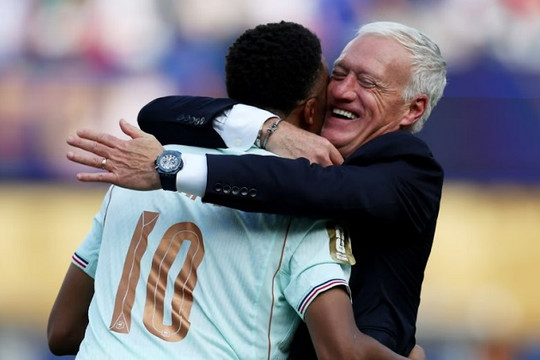 Didier Deschamps và canh bạc chiến thuật đưa tuyển Pháp tiệm cận lịch sử