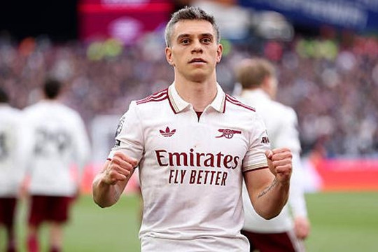 Arsenal bán đứt Leandro Trossard sang Besiktas với giá 20 triệu euro