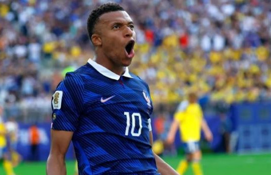 Kylian Mbappe: Khi những con số thách thức di sản của Zidane và Platini