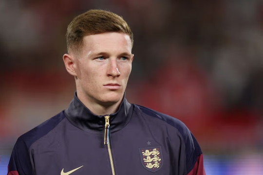 Elliot Anderson và Morgan Rogers: "Chìa khóa vàng" giải mã bài toán tuyến giữa của Thomas Tuchel