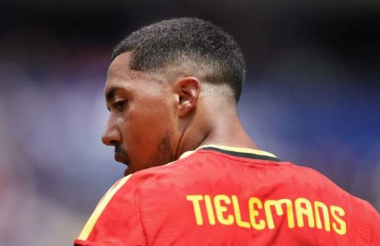 Manchester United hoàn tất thương vụ Youri Tielemans: Kết thúc hành trình 13 năm chờ đợi