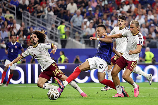 Pháp 0-2 Tây Ban Nha: Sự sụp đổ của Les Bleus và đoạn kết buồn cho kỷ nguyên Deschamps