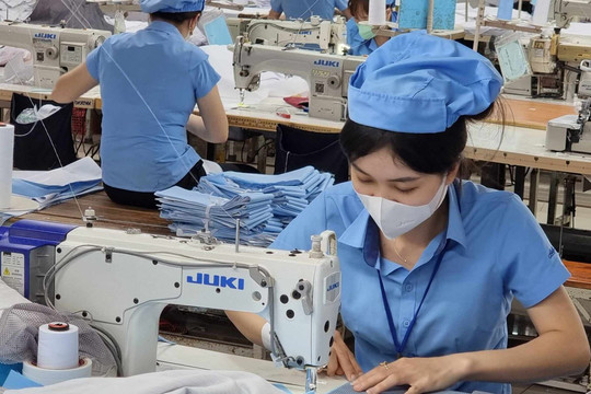 Chốt đề xuất tăng lương tối thiểu vùng 7,8% từ 1/1/2027