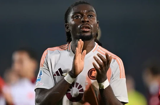 Manchester United chốt xong mỏ neo Manu Kone giá 45 triệu bảng từ AS Roma
