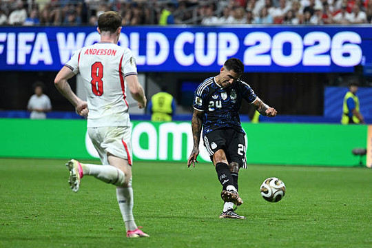 Anh 1-1 Argentina: Enzo Fernandez lập siêu phẩm sau đường dọn cỗ của Messi
