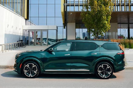 VinFast VF 9: chiếc SUV giúp mỗi chuyến công tác thành một ngày làm việc hiệu quả