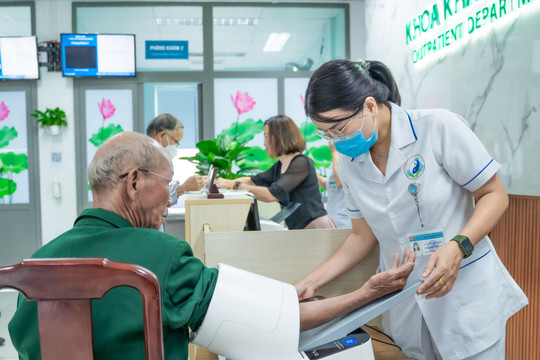 Khám bệnh miễn phí cho cựu chiến binh