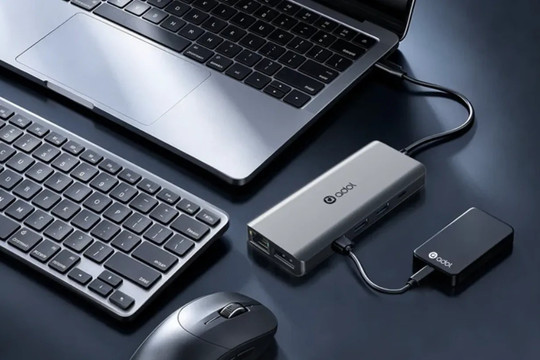 Asus trình làng hub Adol HC112: Trạm kết nối 11 trong 1 hỗ trợ xuất 3 màn hình