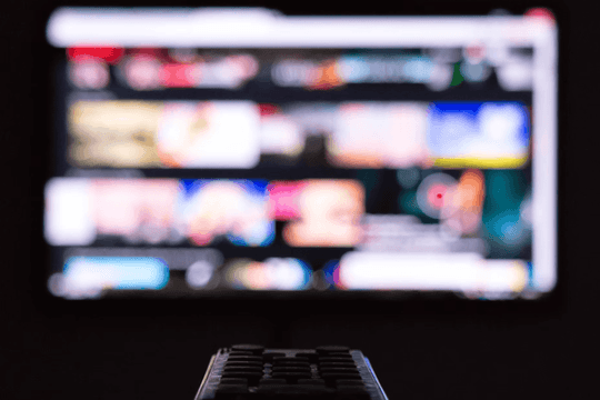 Giải mã Castor: Cách truyền video từ web lên Smart TV mượt mà không cần Chromecast