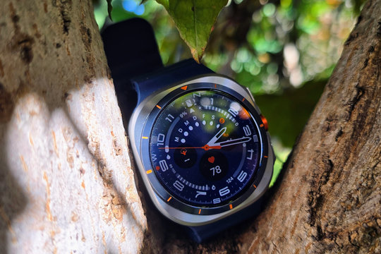 Galaxy Watch Ultra 2 lộ diện: Bước ngoặt từ chip Snapdragon 3nm và viên pin khủng 800 mAh