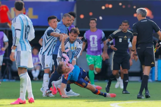 Tây Ban Nha vô địch World Cup 2026 giữa màn ẩu đả chấn động của dàn sao Argentina