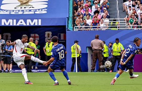 MU chặn đường Rashford gia nhập Arsenal, Chelsea; Juventus săn đón Emiliano Martinez