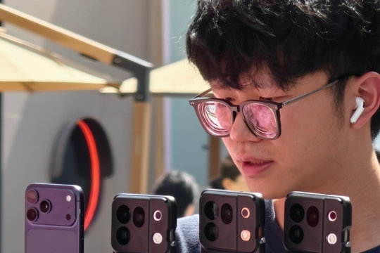 Rò rỉ Oppo Find X10 series: Thiết kế camera mới và sức mạnh từ chip Dimensity 9600