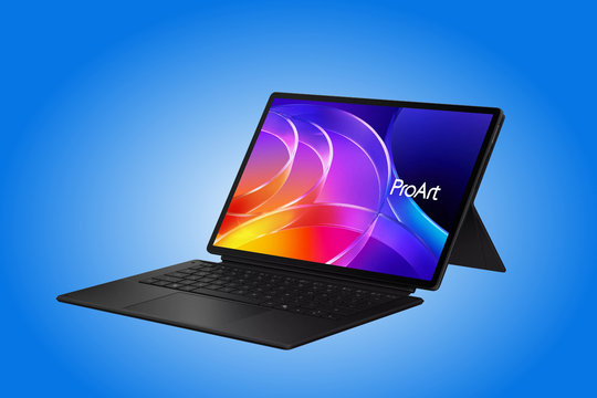 Asus ProArt PZ14 ra mắt toàn cầu: Màn hình OLED 144Hz, chip Snapdragon X2 Elite mạnh mẽ