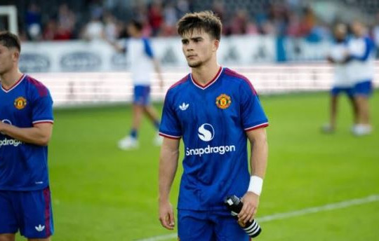 Man United đè bẹp Rosenborg 5-0: Cuộc lật đổ ở hành lang trái của Harry Amass