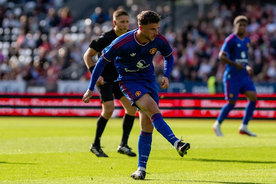 HLV Carrick thử nghiệm Mason Mount đá tiền vệ trung tâm: Lời giải mới cho Man Utd