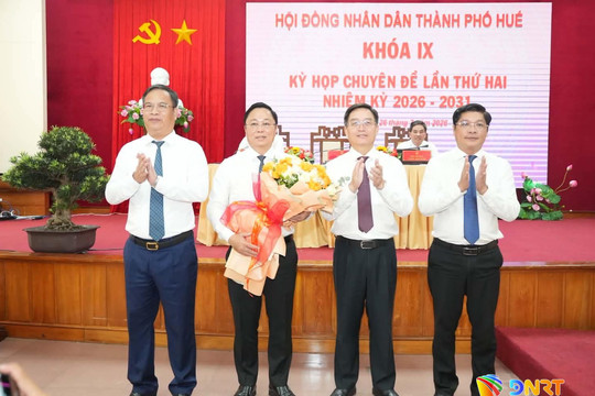 Chủ tịch Ủy ban MTTQ Việt Nam thành phố Đà Nẵng Lê Trí Thanh được bầu giữ chức Chủ tịch UBND thành phố Huế