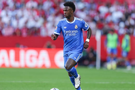 Arsenal nhắm Vinicius Jr và Julian Alvarez, Inter Milan muốn có Cristian Romero