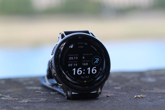 Phân tích hệ sinh thái Zepp Health: Ưu thế quản lý thiết bị và sự khác biệt với Garmin