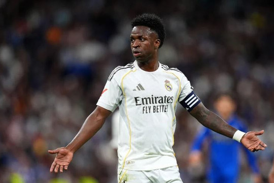 Manchester United nên đứng ngoài vụ Vinicius Junior: Bài học đắt giá cho Arsenal