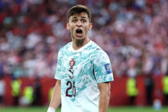 Liverpool chuyển hướng sang Francisco Conceicao: Giải pháp 50 triệu euro thay thế Salah