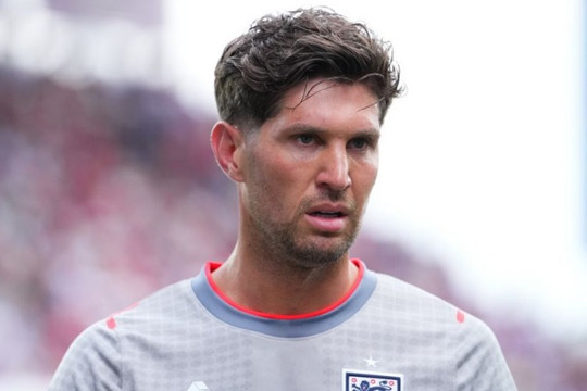 Juventus gửi đề nghị chiêu mộ John Stones: Bước đi chiến lược nâng cấp hàng thủ