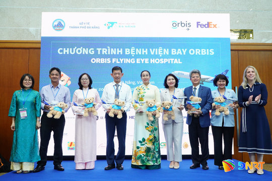 Bệnh viện Bay Orbis lần thứ 5 đến thành phố Đà Nẵng